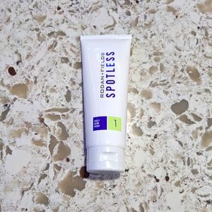 R+F Spotless Acne Face Cleanser
